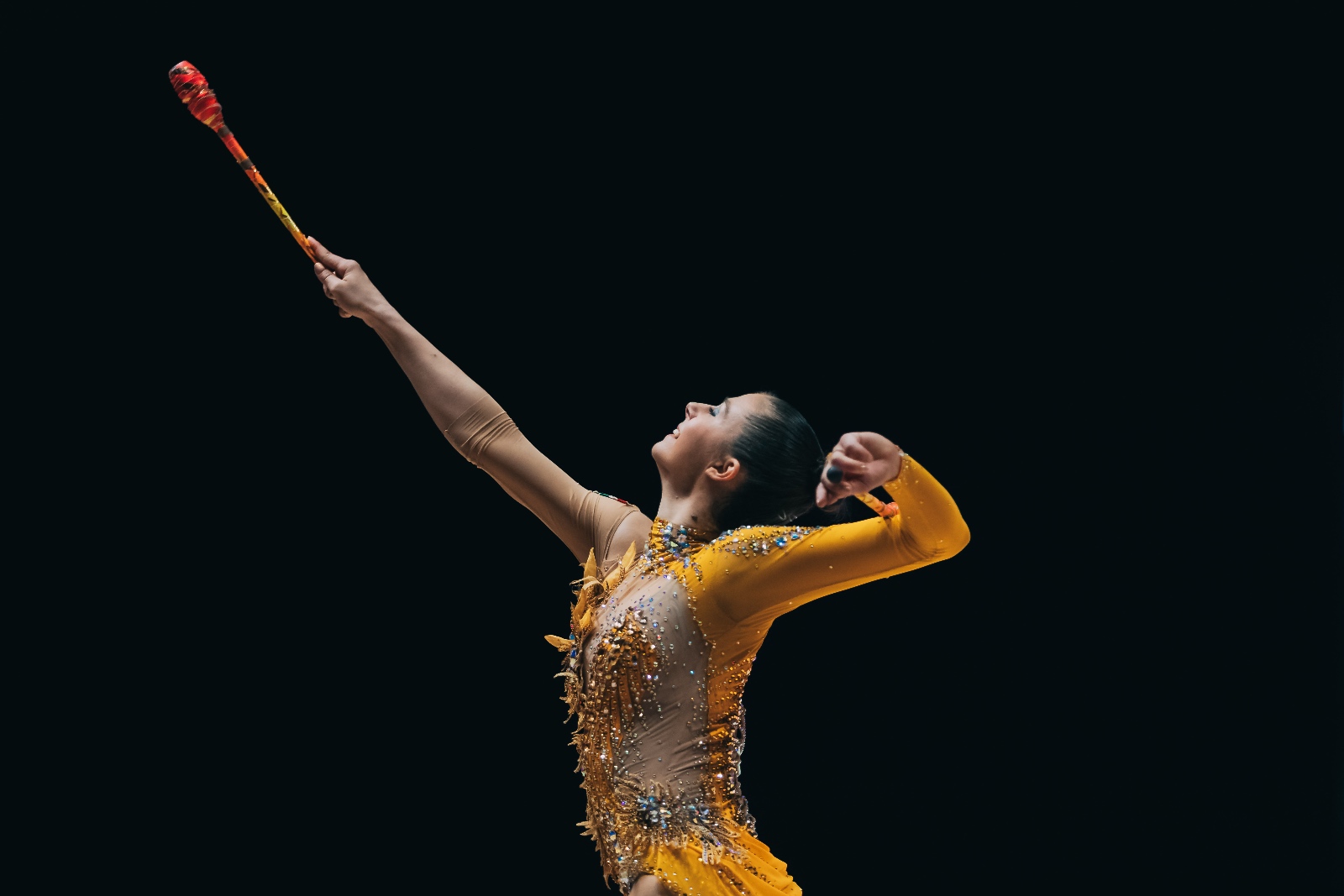 Fanni Pigniczki performs with clubs at European Cup in Rhythmic Gymnastics 2026