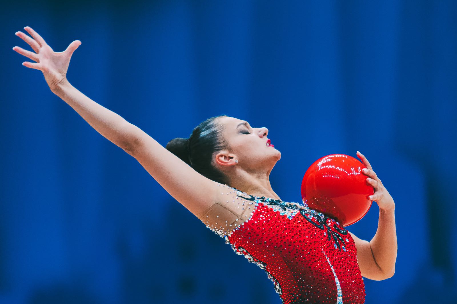 Alina Harnasko performs with ball at FIG World Cup 2026 Milan