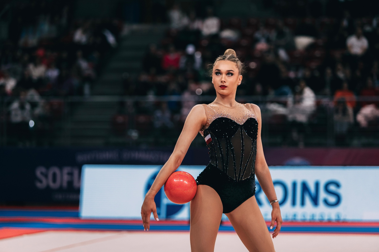 Liliana Lewinska performs with ball at FIG World Cup 2026 Sofia