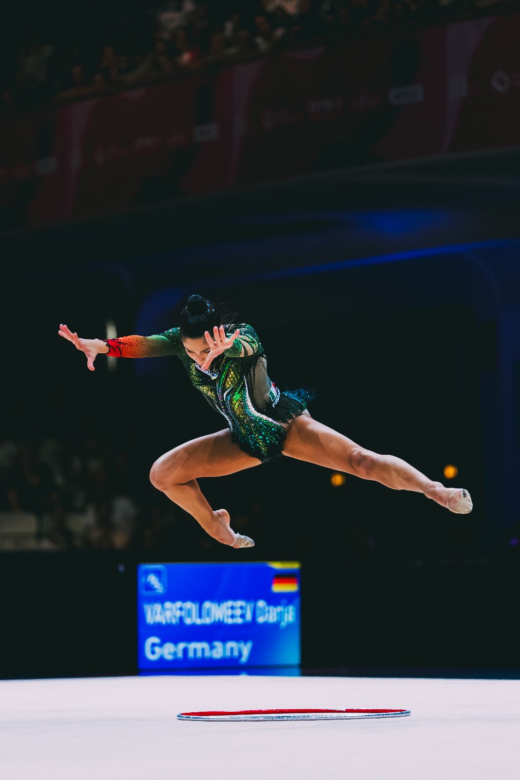Sofia Raffaeli performs with hoop at World Championships in Rhythmic Gymnastics 2026