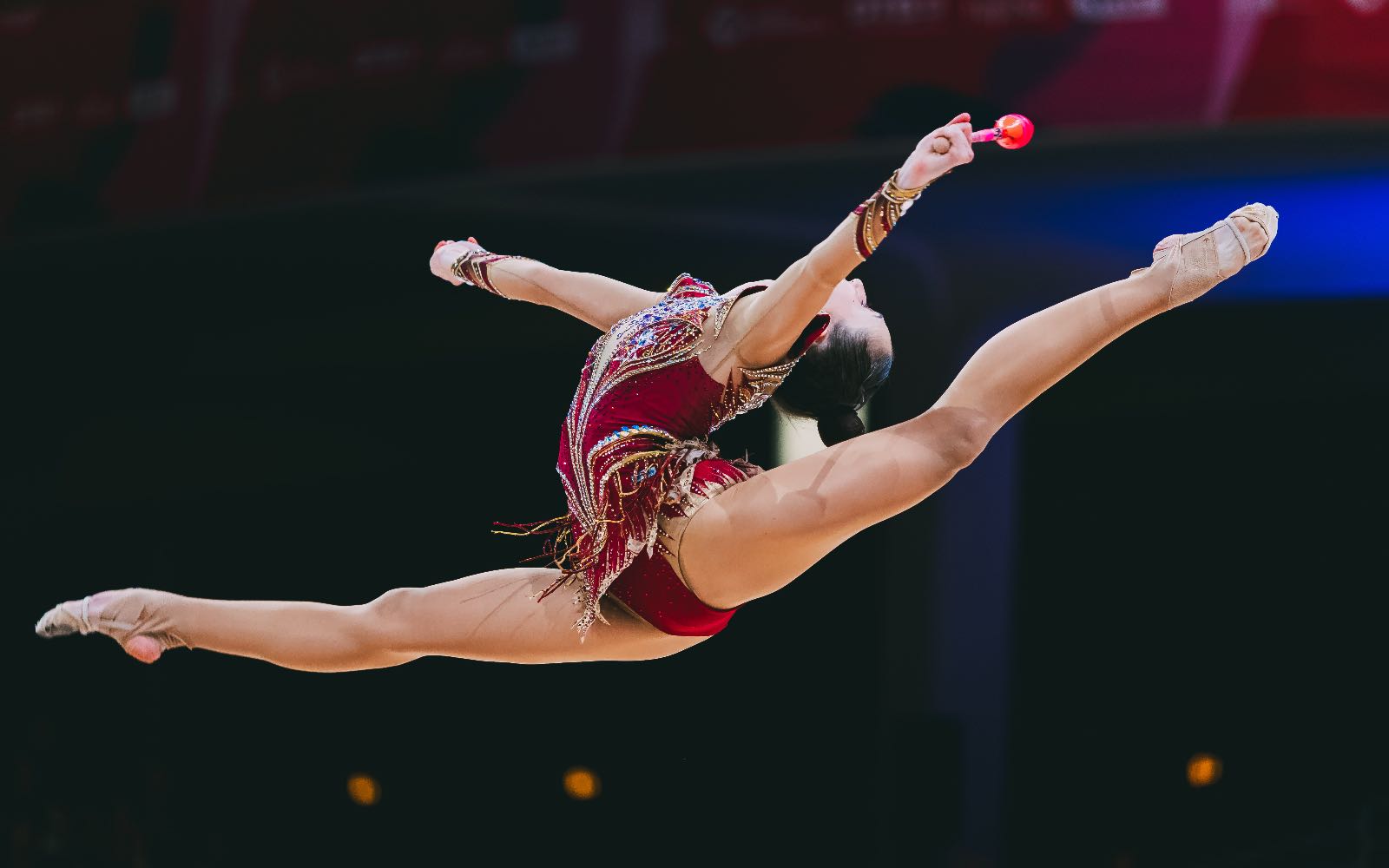 Takhmina Ikromova performs with clubs at World Championships in Rhythmic Gymnastics 2026